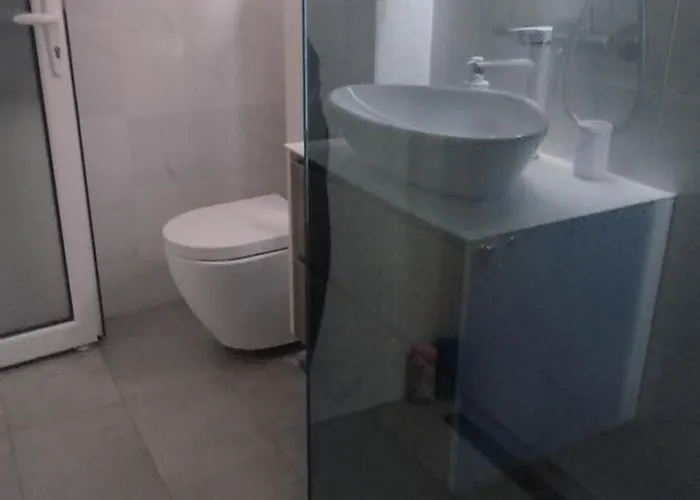 Isidora Apartament *